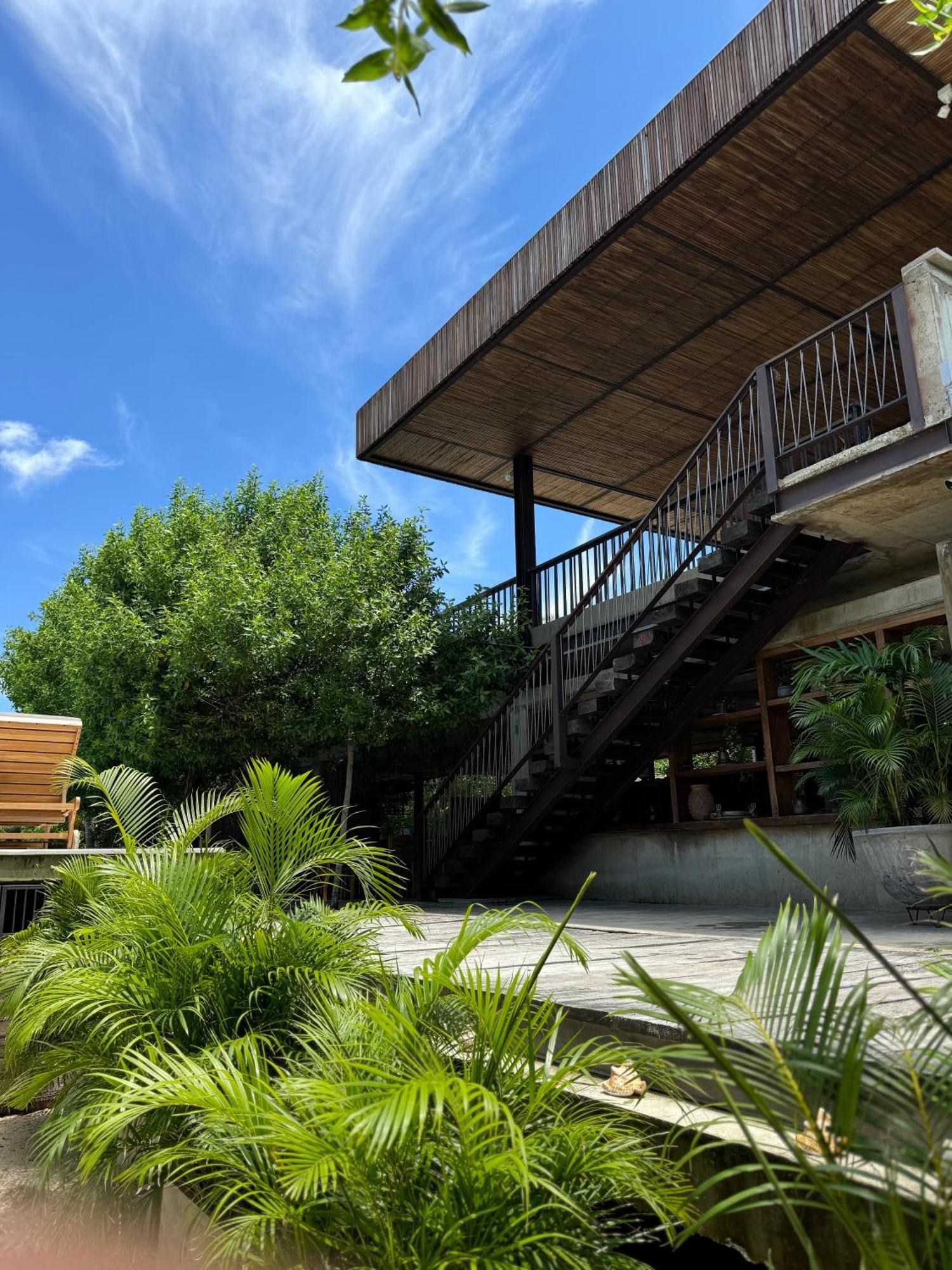 Sabai Beach Hotel Baru Exterior photo