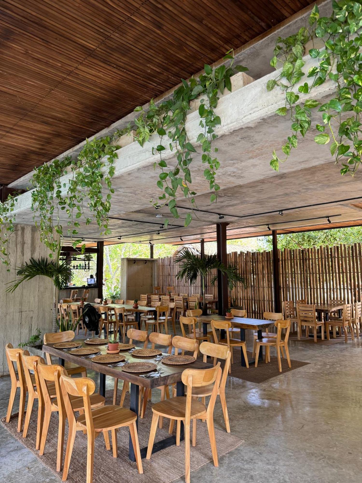 Sabai Beach Hotel Baru Exterior photo
