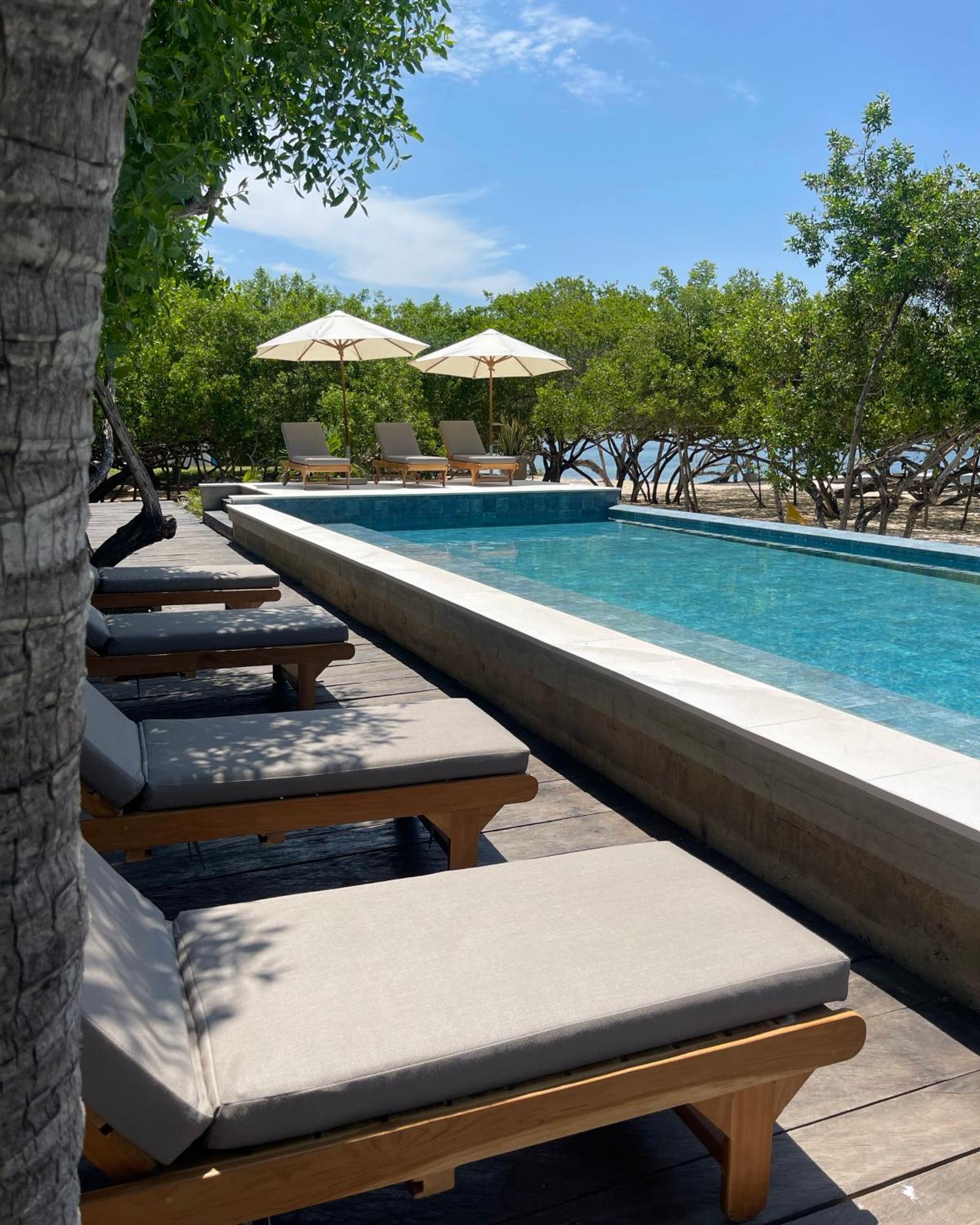 Sabai Beach Hotel Baru Exterior photo