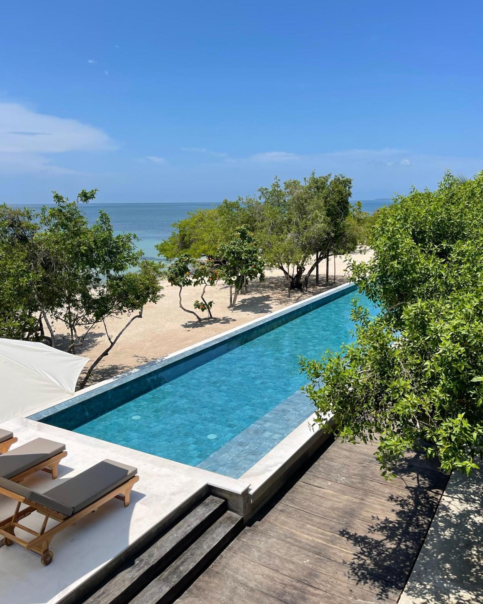Sabai Beach Hotel Baru Exterior photo