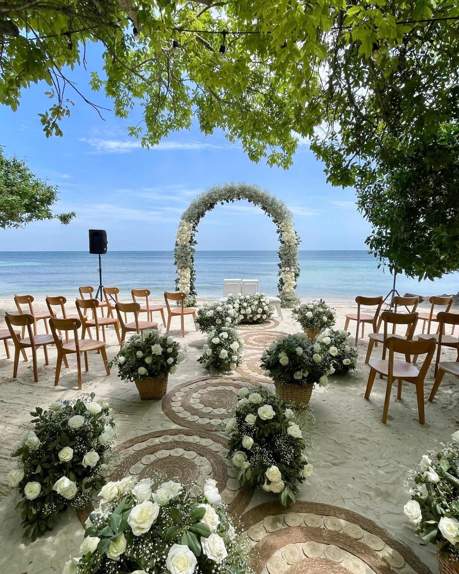 Sabai Beach Hotel Baru Exterior photo