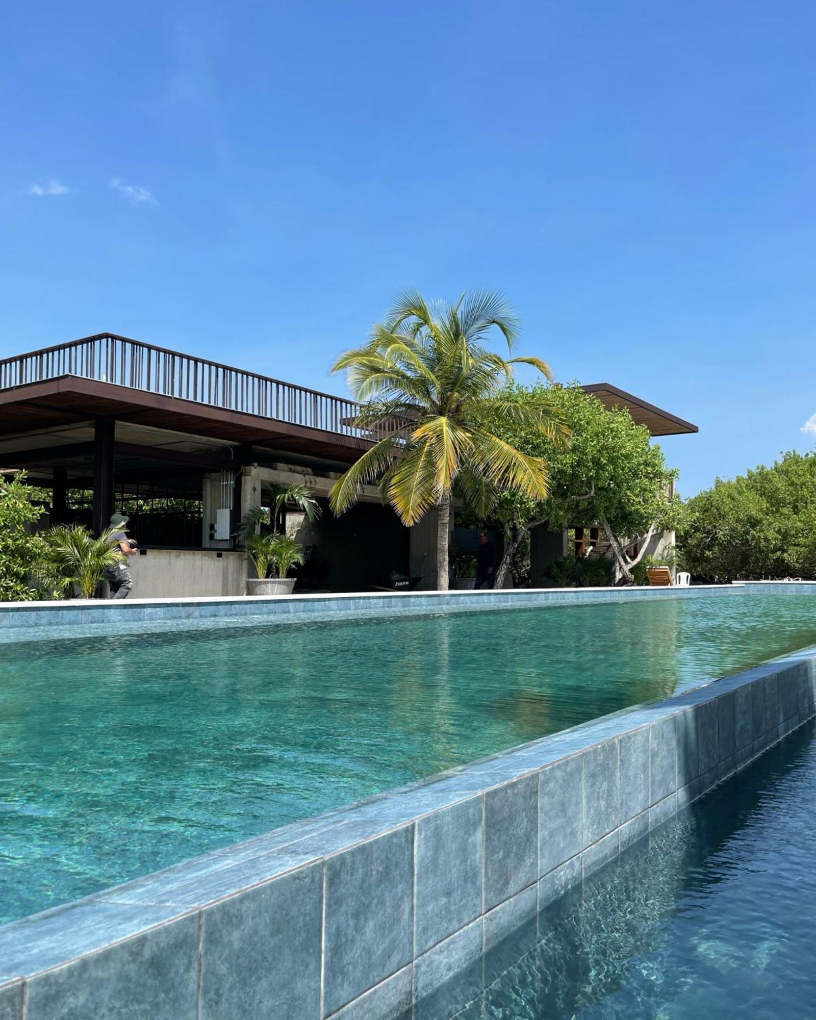 Sabai Beach Hotel Baru Exterior photo